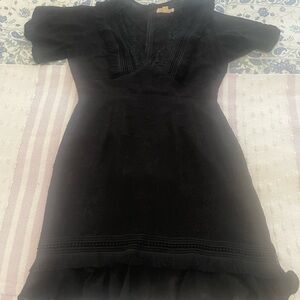 Black lace dress wear 2 times size medium